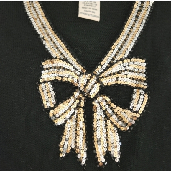 Appleseed's Black V-Neck Sweater with Gold Details Great Conditions🥰😍 - Picture 2 of 3